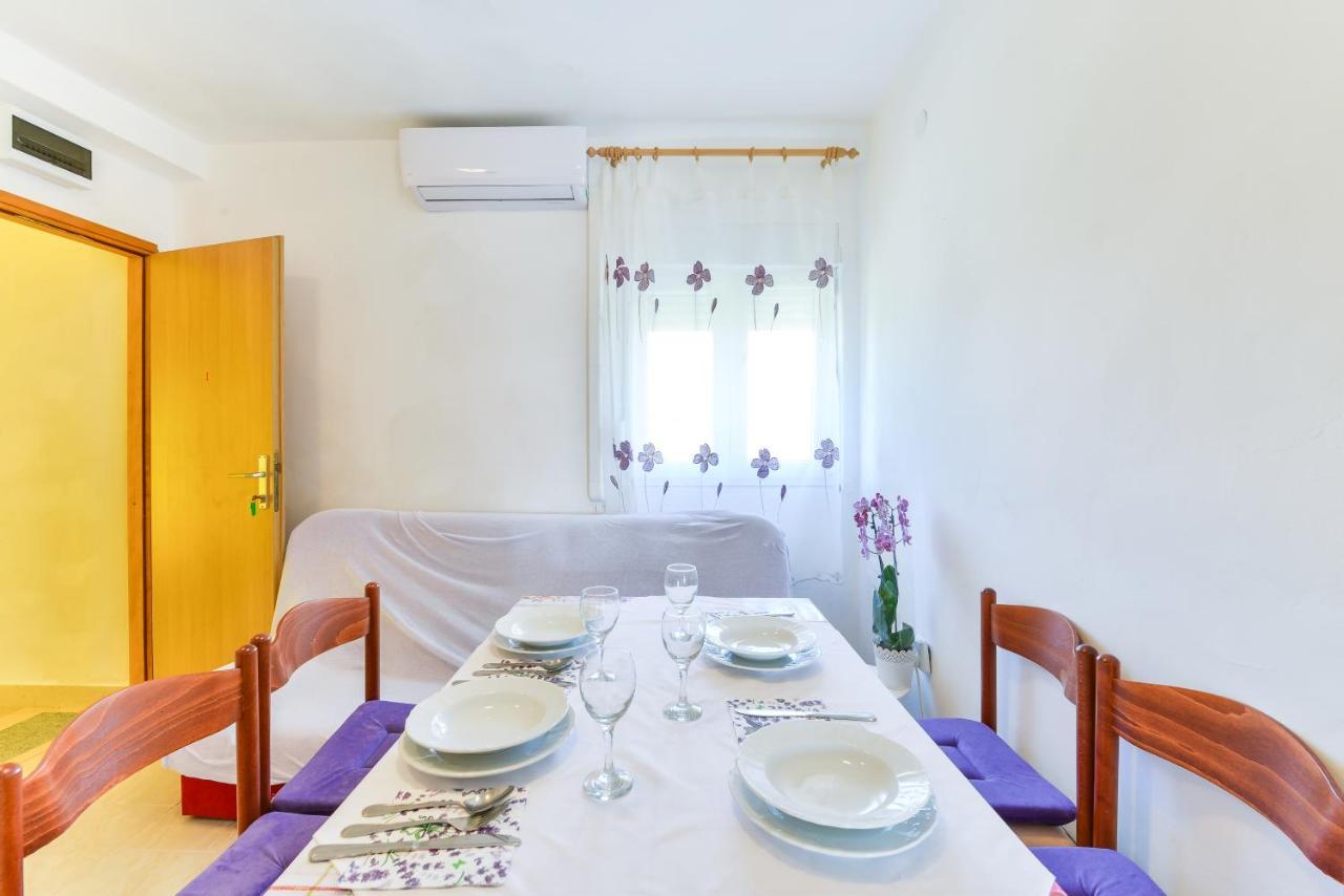Apartments Citrus Turanj Exterior photo