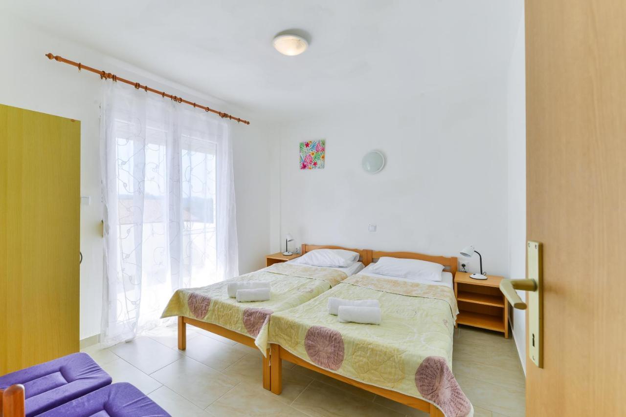 Apartments Citrus Turanj Exterior photo