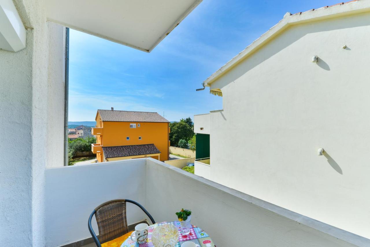 Apartments Citrus Turanj Exterior photo