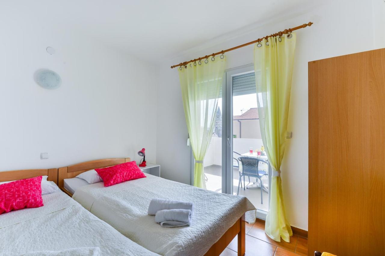Apartments Citrus Turanj Exterior photo